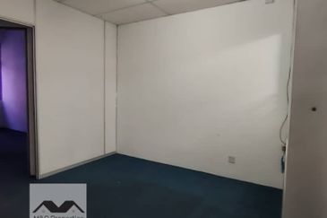 Oakland Commercial Centre