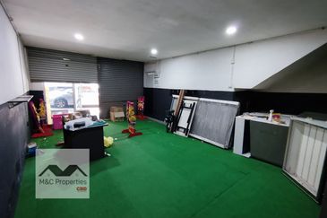 Taman Bidara Facing Main Road 2 Storey Shop Rahang Seremban For Sale!!