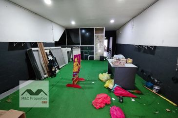 Taman Bidara Facing Main Road 2 Storey Shop Rahang Seremban For Sale!!