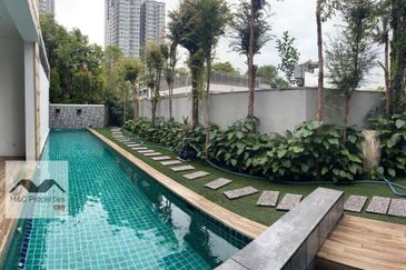 Mont Kiara 2 Storey Beautifully Bungalow Kuala Lumpur For Sale!!