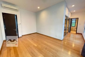 Mont Kiara 2 Storey Beautifully Bungalow Kuala Lumpur For Sale!!