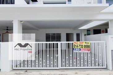 Damaris @ Ara Sendayan