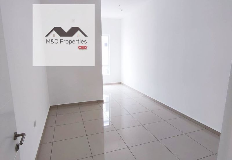 Damaris @ Ara Sendayan