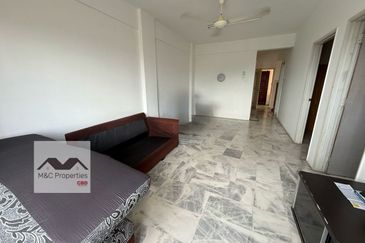 Bukit Delima Apartment Corner Basic Unit Seremban Town For Sale!!