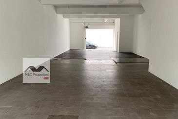 Kepayang Commerce Square Facing Main Road Ground Floor Shop For Rent!!