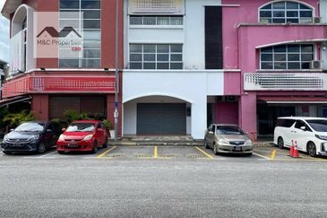 Kepayang Commerce Square Facing Main Road Ground Floor Shop For Rent!!