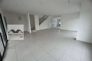 Kemayan Heights Brand New 2 Storey Semi-D House Seremban 2 For Sale!!