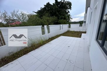 Kemayan Heights Brand New 2 Storey Semi-D House Seremban 2 For Sale!!