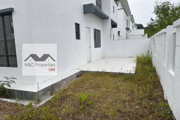 Kemayan Heights Brand New 2 Storey Semi-D House Seremban 2 For Sale!!