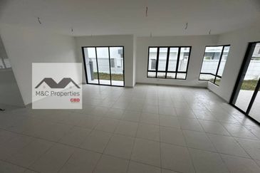 Kemayan Heights Brand New 2 Storey Semi-D House Seremban 2 For Sale!!