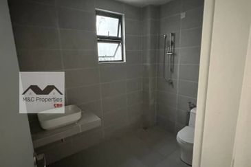 Kemayan Heights Brand New 2 Storey Semi-D House Seremban 2 For Sale!!