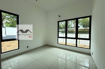 SAUJANA DUTA @ S2 HEIGHTS