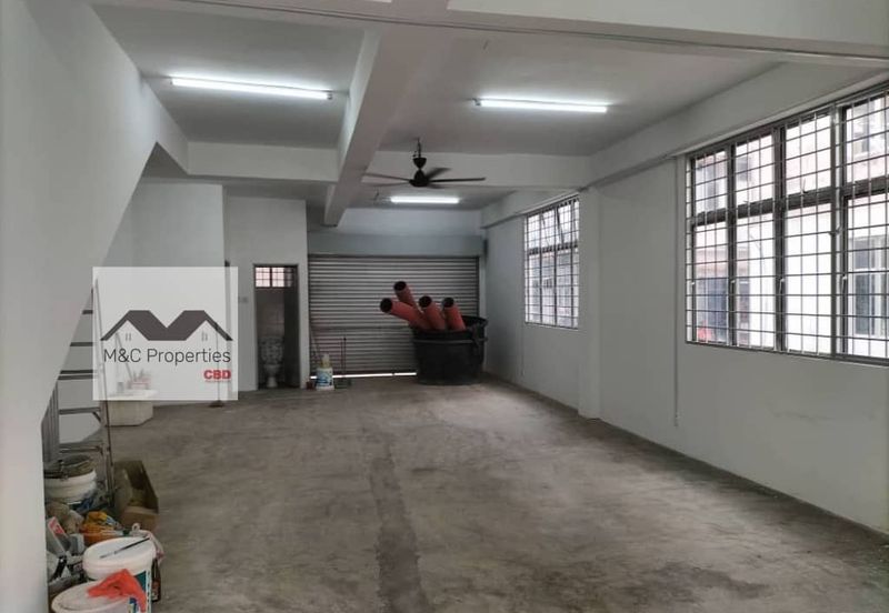 Oakland Commercial Centre