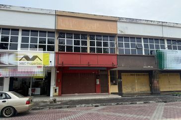 Taman Cattleya Senawang Facing Main Road 2 Storey Shop Office For Sale