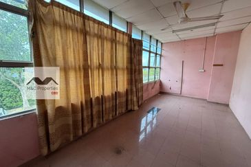Taman Cattleya Senawang Facing Main Road 2 Storey Shop Office For Sale
