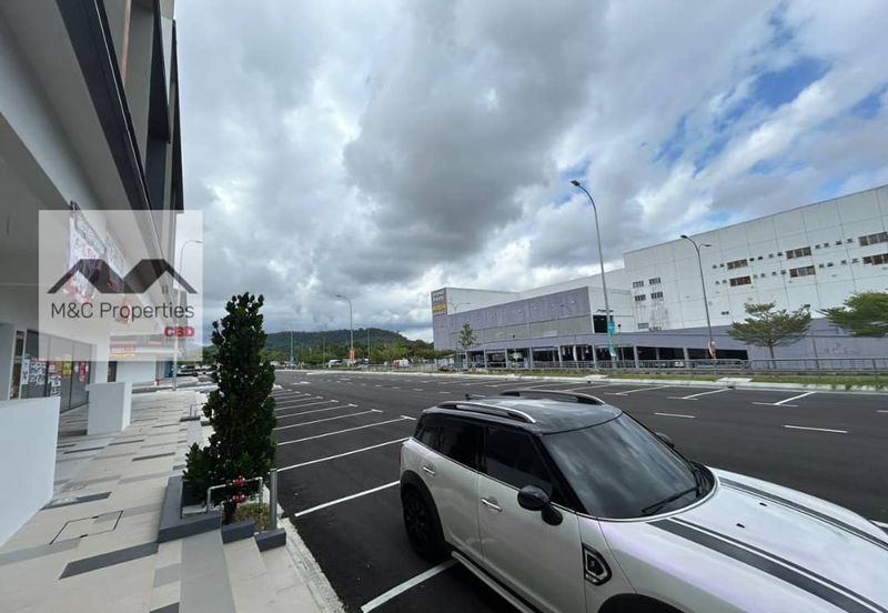 Ikon Facing Main Road Brand New 2 Storey Shop Lot Seremban 2 For Rent!
