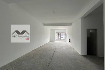 Ikon Facing Main Road Brand New 2 Storey Shop Lot Seremban 2 For Rent!