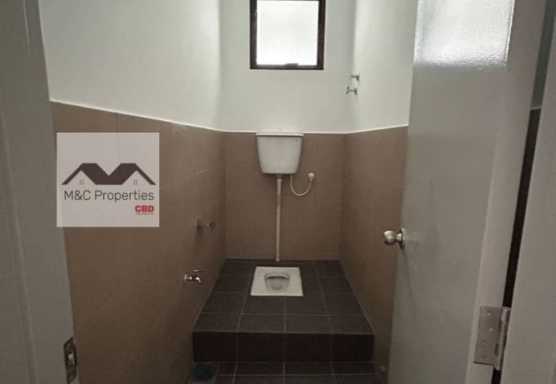 Ikon Facing Main Road Brand New 2 Storey Shop Lot Seremban 2 For Rent!