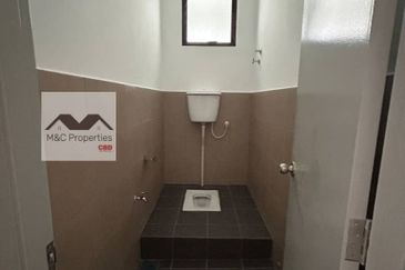 Ikon Facing Main Road Brand New 2 Storey Shop Lot Seremban 2 For Rent!