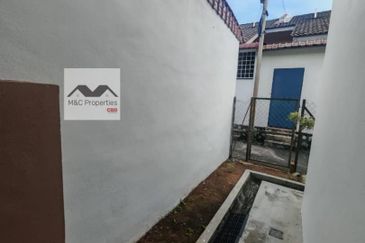 Lyrica Facing Green 1 Storey Terraced Seremban 2 Heights For Rent!!
