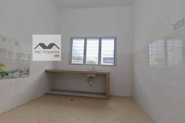 Lyrica Facing Green 1 Storey Terraced Seremban 2 Heights For Rent!!