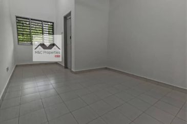 Lyrica Facing Green 1 Storey Terraced Seremban 2 Heights For Rent!!