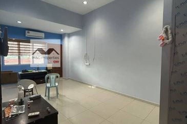 Taman Yong Seng Fully Renovated & Extended 1.5 Storey Terraced Fr Sale