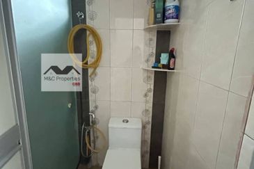 Taman Yong Seng Fully Renovated & Extended 1.5 Storey Terraced Fr Sale