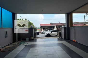 Taman Yong Seng Fully Renovated & Extended 1.5 Storey Terraced Fr Sale