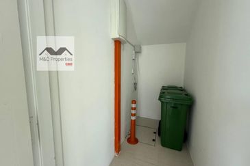 Lake Garden Brand New 2 Storey Semi-D House Seremban For Sale!!