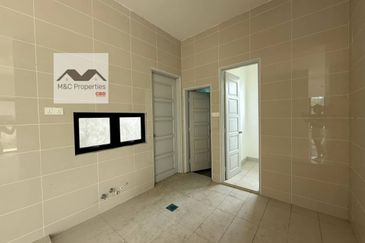 Lake Garden Brand New 2 Storey Semi-D House Seremban For Sale!!