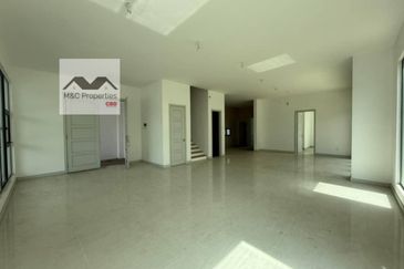 Lake Garden Brand New 2 Storey Semi-D House Seremban For Sale!!