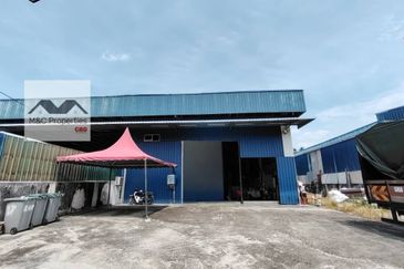 Rantau Fully Extended & Covered 1 Storey Semi-D Factory For Sale!!