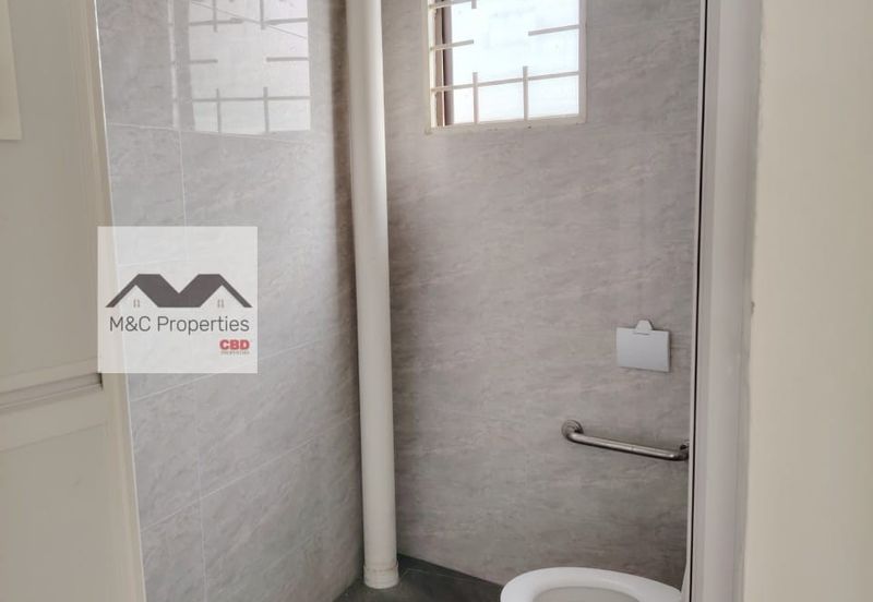 Jalan Dato Bandar Tunggal