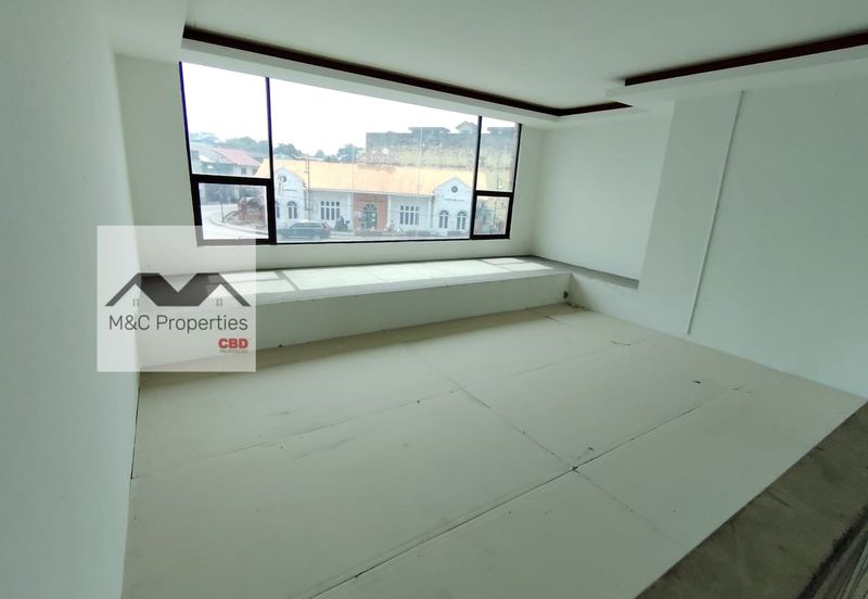 Jalan Dato Bandar Tunggal