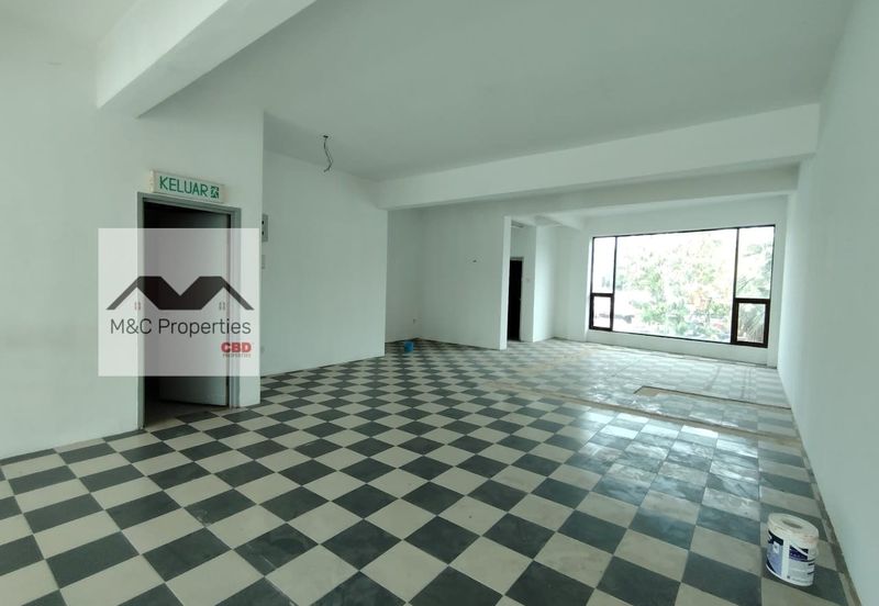 Jalan Dato Bandar Tunggal