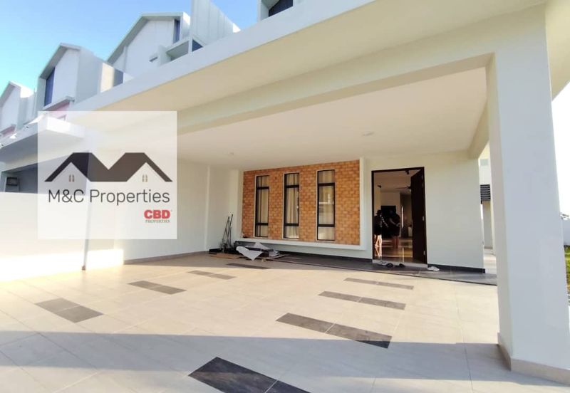 Arden Hill Corner Lot Fully Furnished 2 Storey Superlink For Rent!!