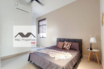 Arden Hill Corner Lot Fully Furnished 2 Storey Superlink For Rent!!