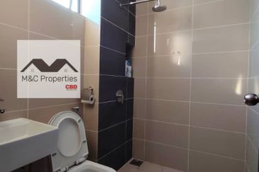 Arden Hill Corner Lot Fully Furnished 2 Storey Superlink For Rent!!