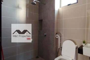 Arden Hill Corner Lot Fully Furnished 2 Storey Superlink For Rent!!