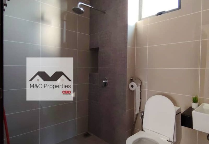 Arden Hill Corner Lot Fully Furnished 2 Storey Superlink For Rent!!