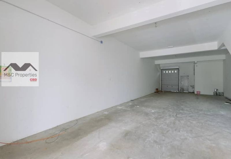 Pusat Komersial Bukit Blossom Ground & First Floor Shop For Rent!!
