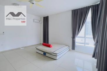 Adira Semi Furnished End Lot 2 Storey Terraced Sendayan For Rent!!