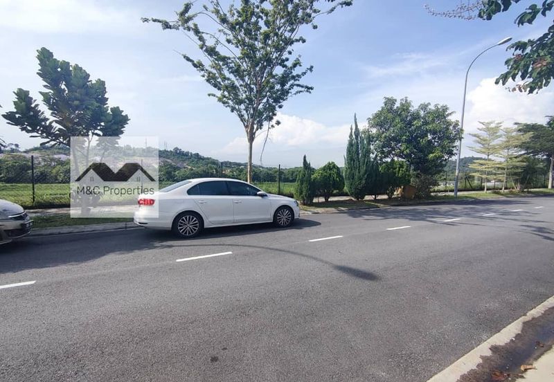 Sakura 90% Furnished Facing Empty 2 Storey Terraced S2 Heights Fr Rent