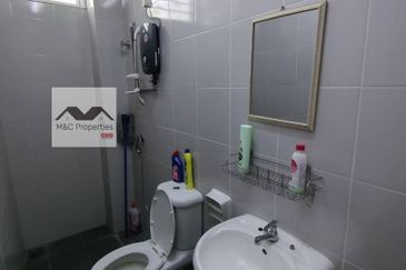 Sakura 90% Furnished Facing Empty 2 Storey Terraced S2 Heights Fr Rent