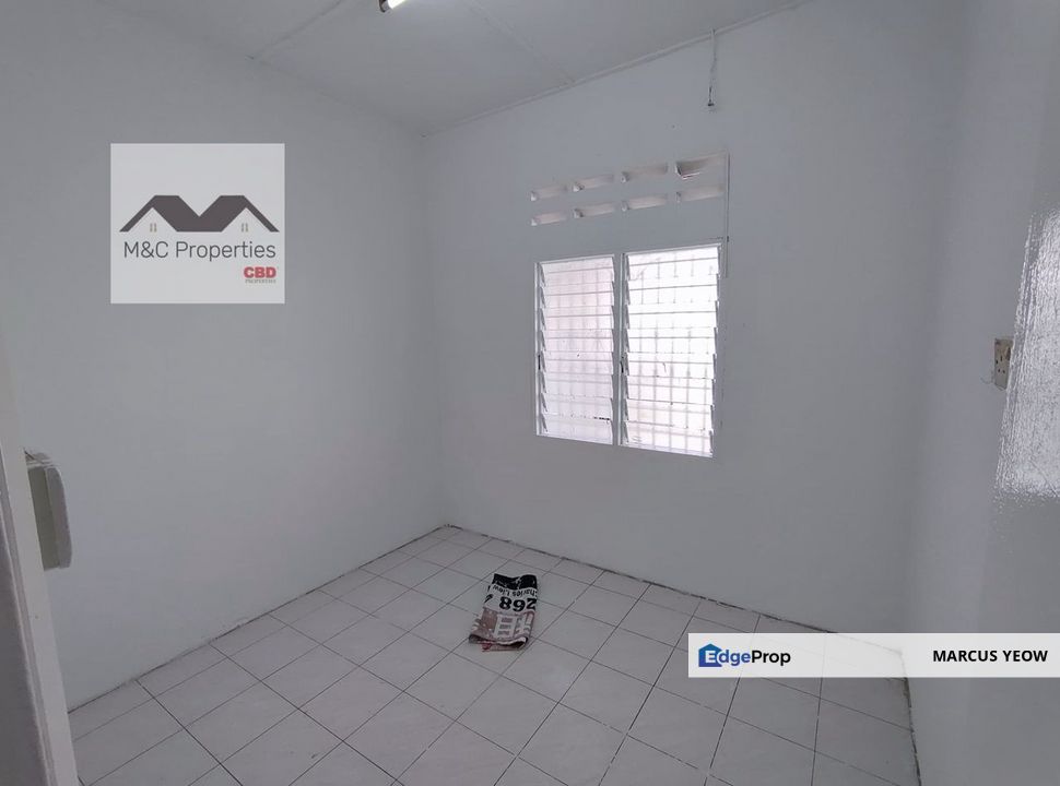 Taman Bunga Blossom Basic Unit 1 Storey Terraced Seremban For Sale!!, Negeri Sembilan, Seremban