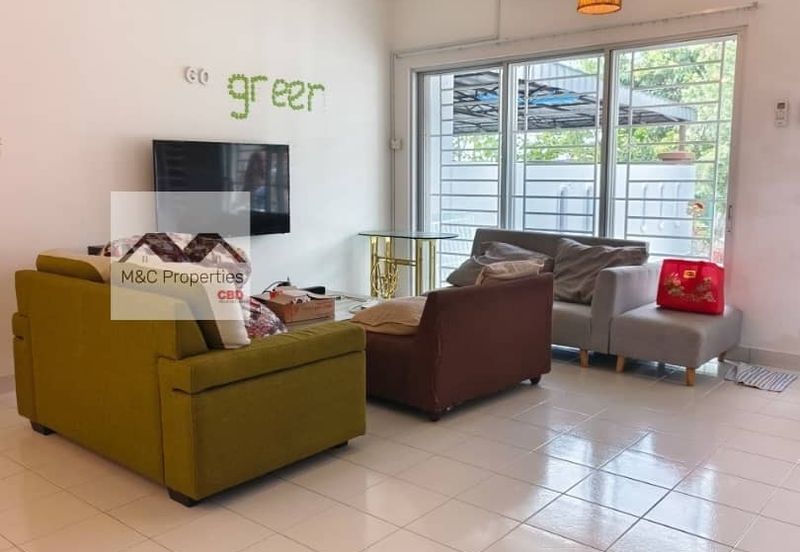 Taman Idalia 2 Storey Terraced House Bandar Baru Enstek For Sale!!