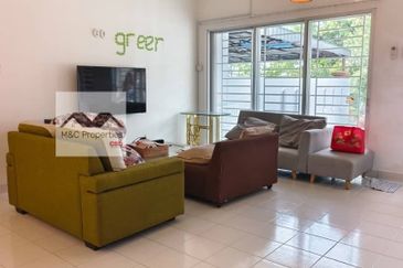 Taman Idalia 2 Storey Terraced House Bandar Baru Enstek For Sale!!