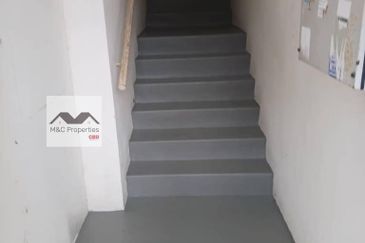 City Park First Floor Repainted Shop Office Seremban 2 For Rent!!