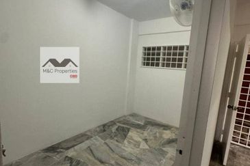 Bukit Delima Apartment With 1 Car Park Seremban For Rent!!